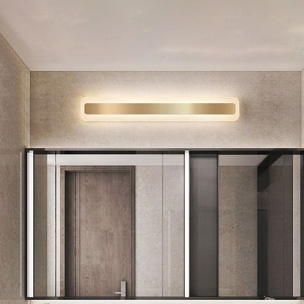 Lumetra Golden Wall Light