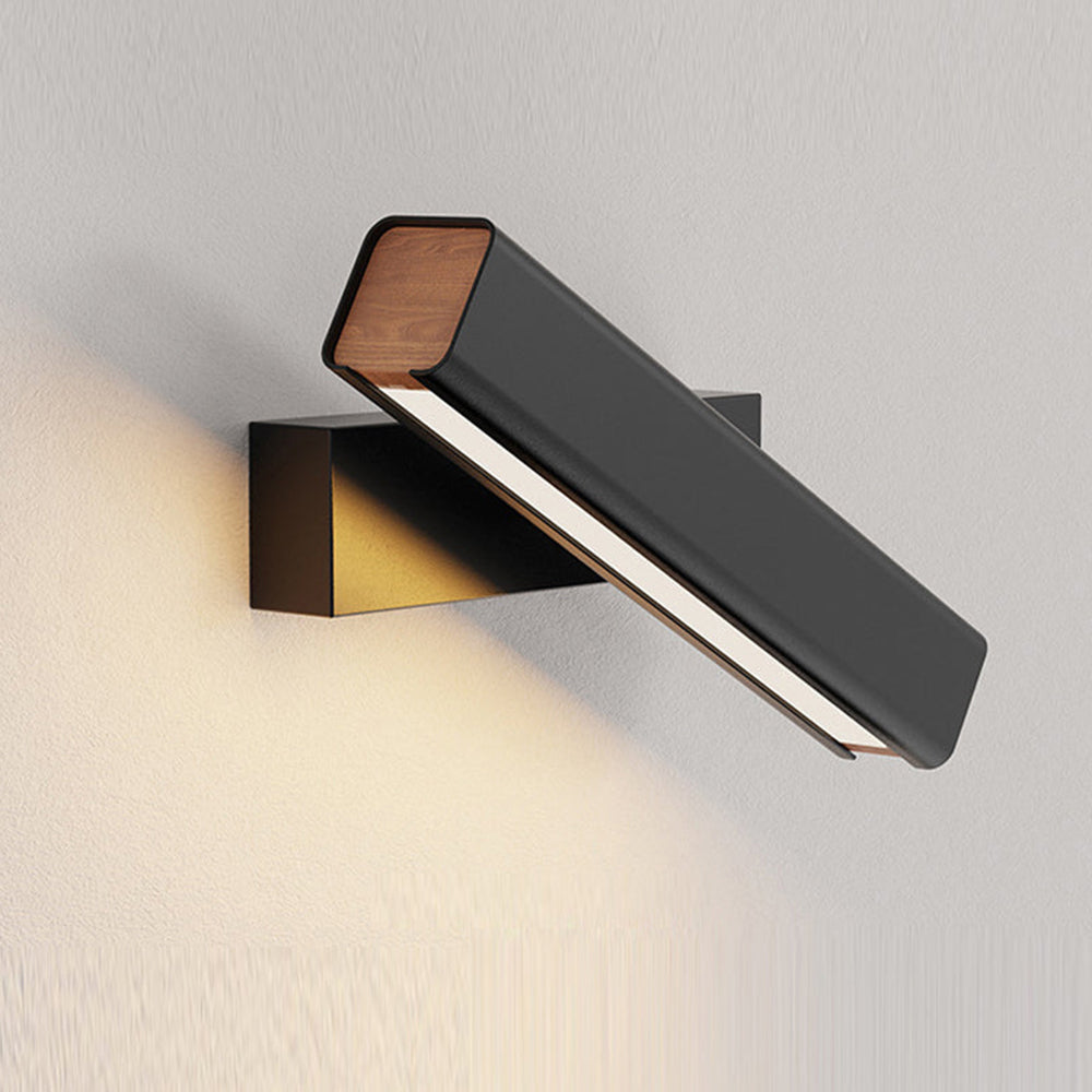 Moby Wall Light