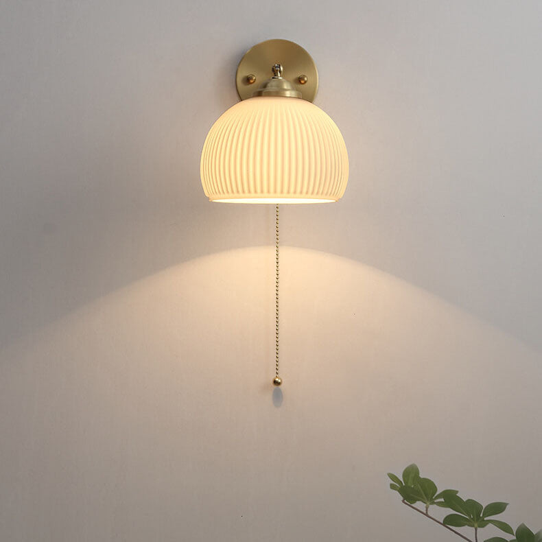 Arioris Fluted Wall Light