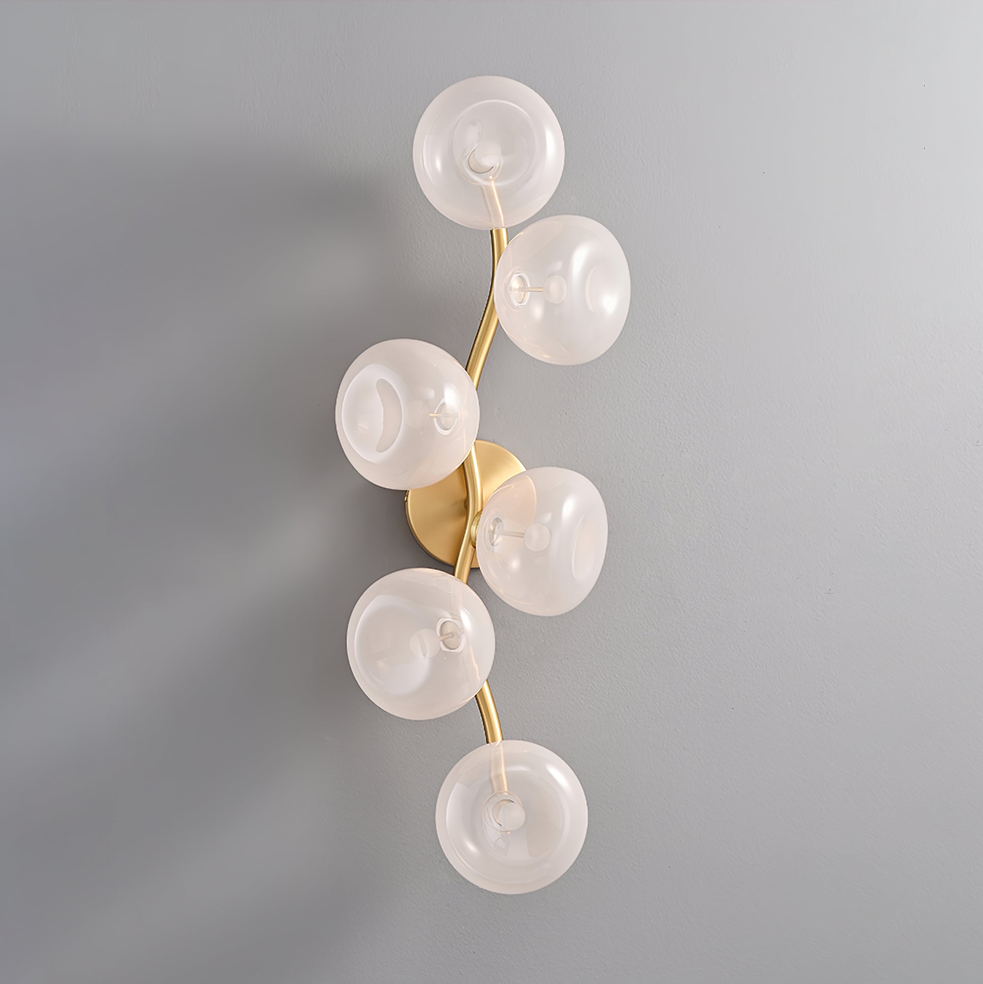 Aurovine Wall Light
