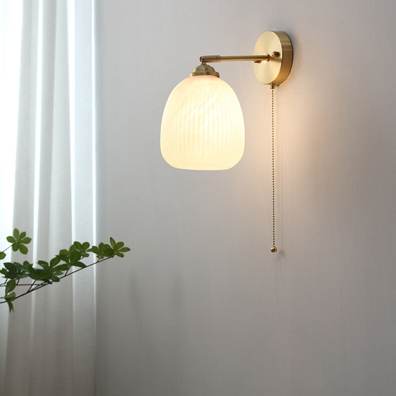 Arioris Fluted Wall Light
