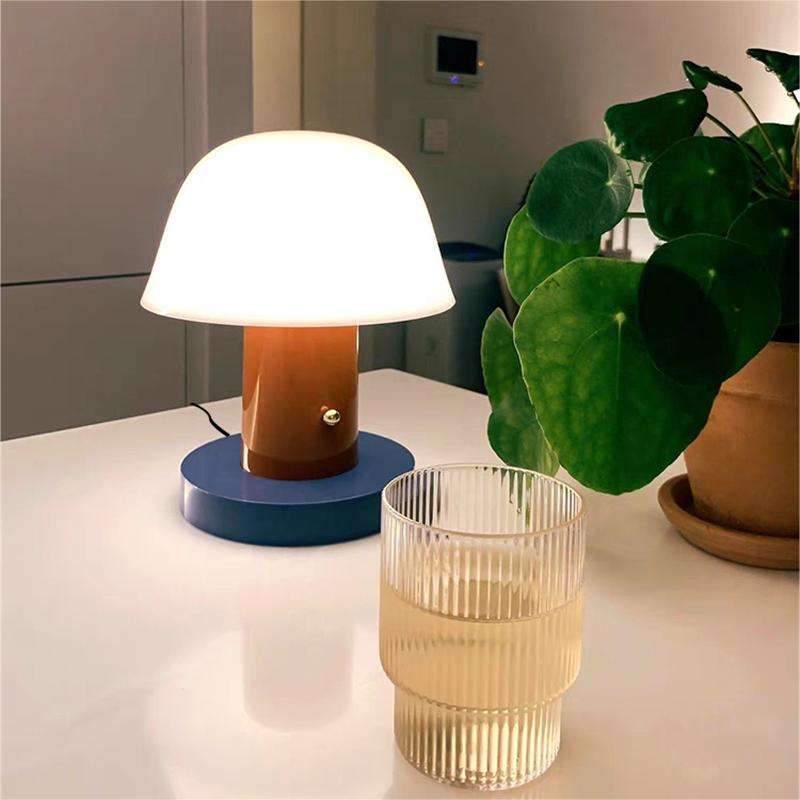 Lobber Mushroom Table Lamp
