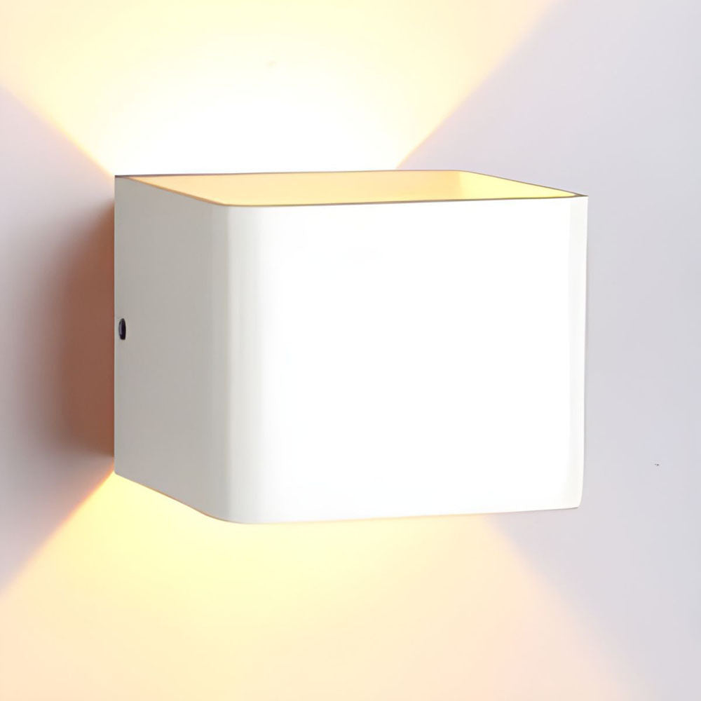 Cubbon Wall Light