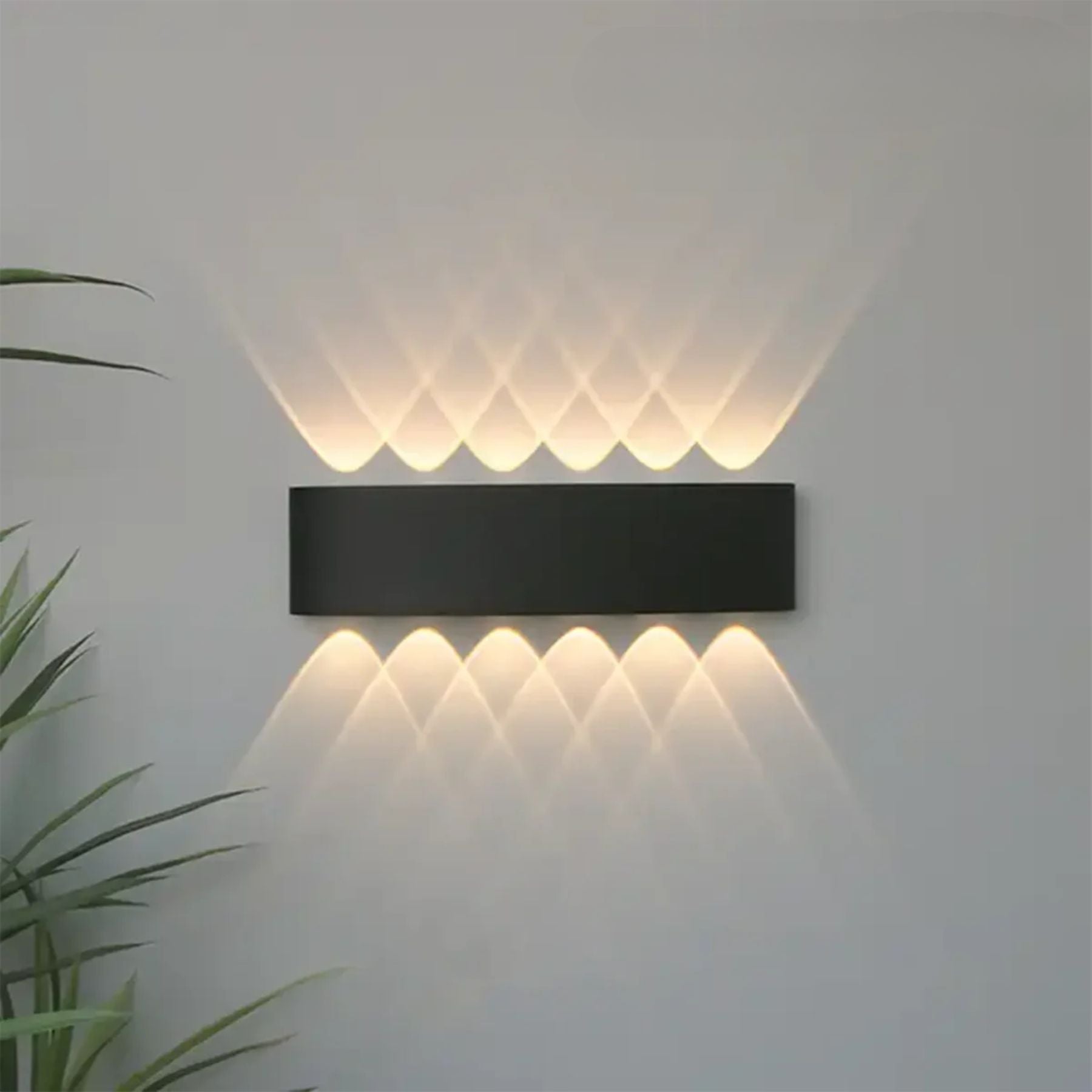 Domesi Wall Light