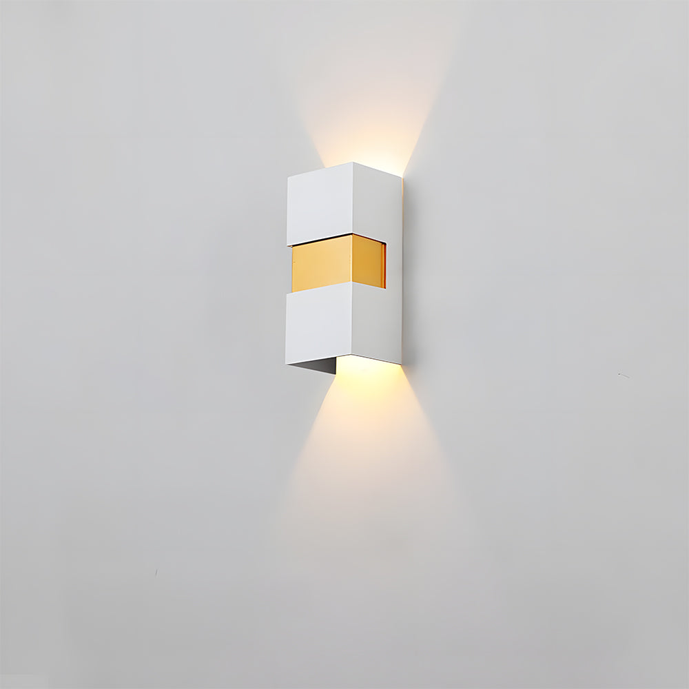 Fenaro Outdoor Wall Light