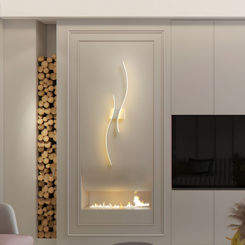 Gillon Wavy Wall Light