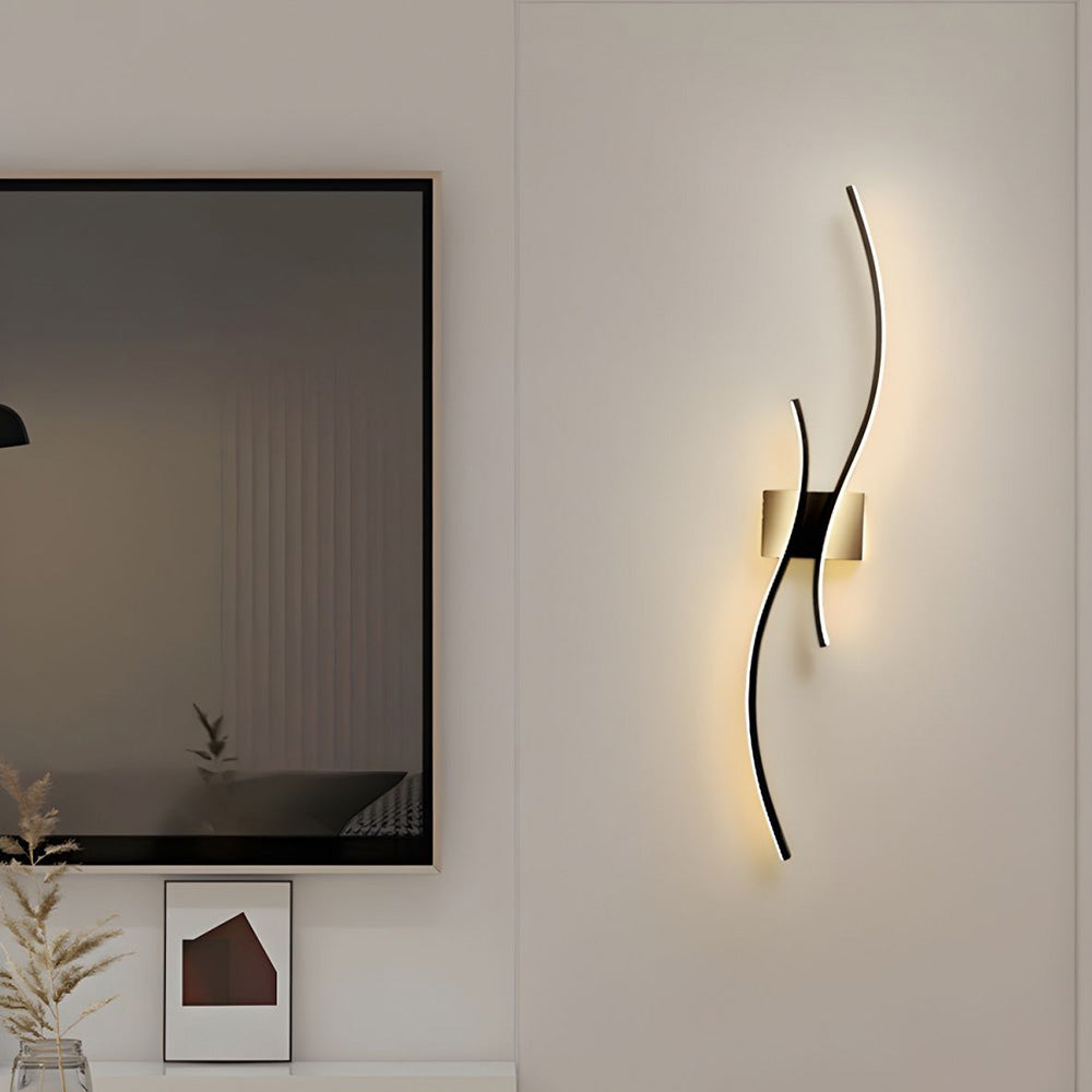 Gillon Wavy Wall Light