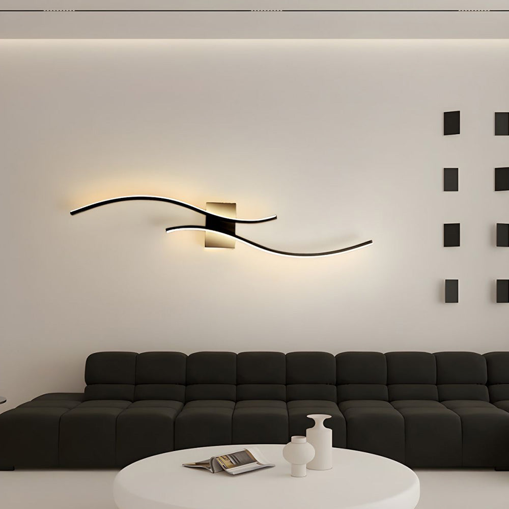 Gillon Wavy Wall Light