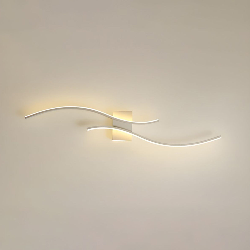 Gillon Wavy Wall Light