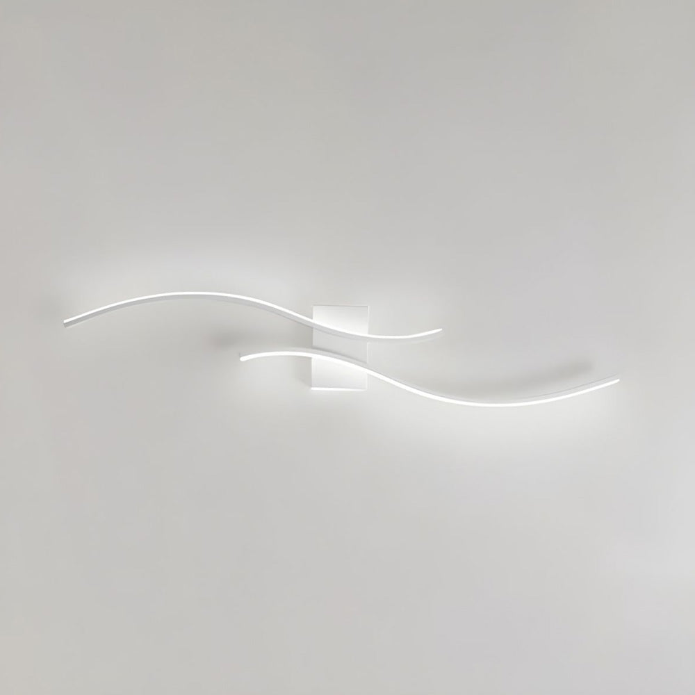 Gillon Wavy Wall Light
