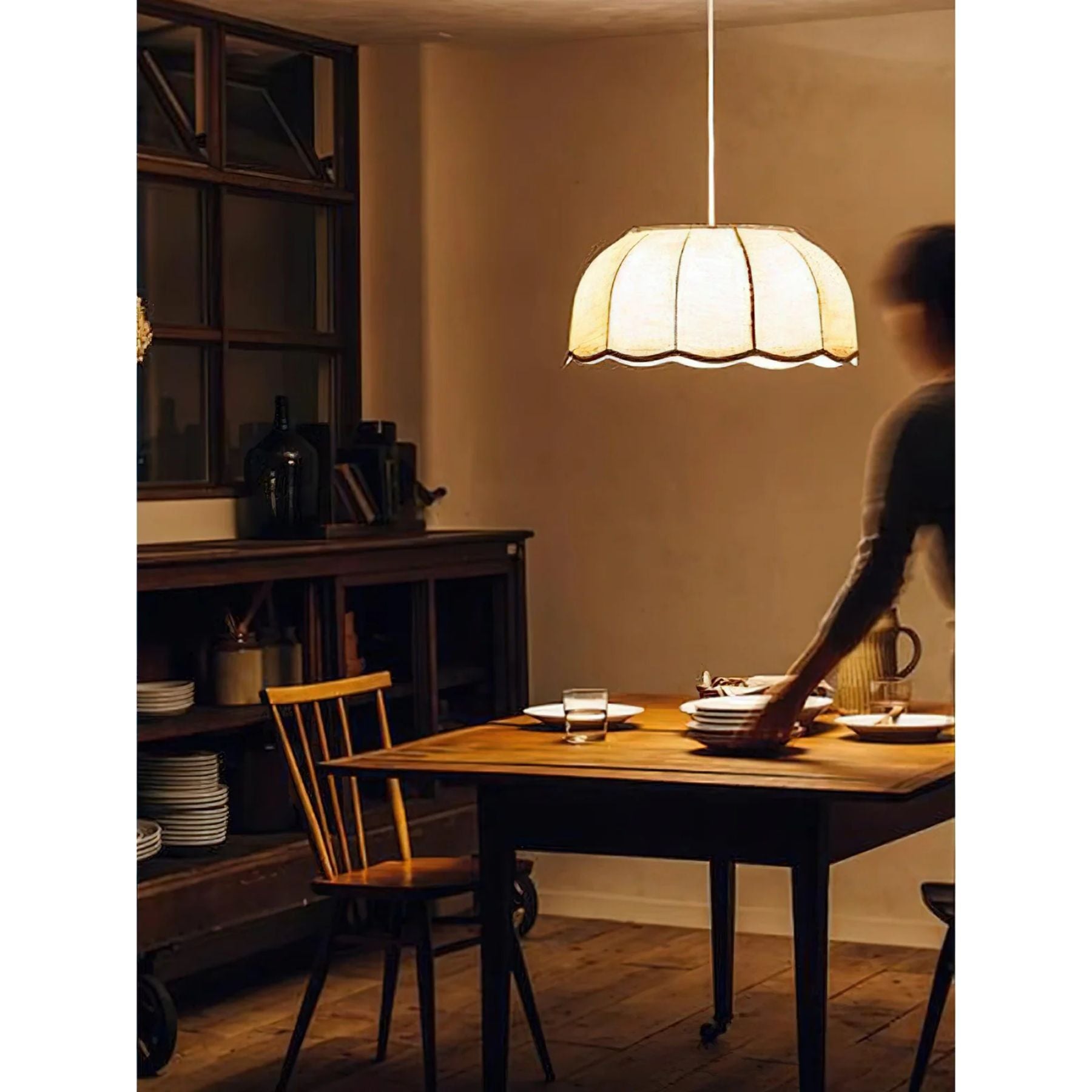 Benzana Leaf Pendant Light