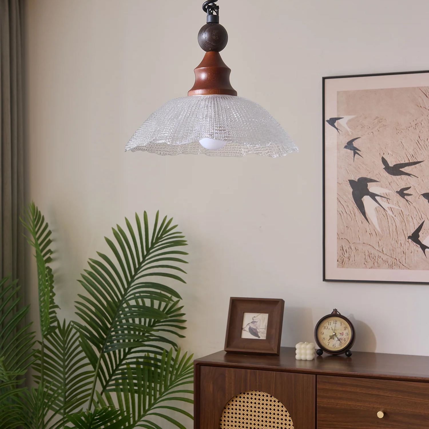 Movella Pendant Light