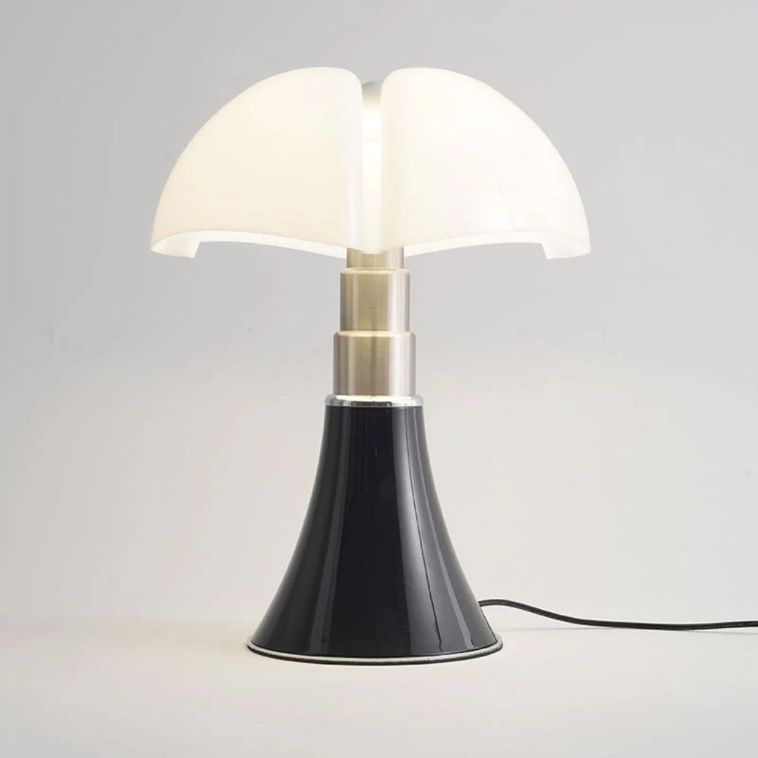 Arelle Flower Table Lamp