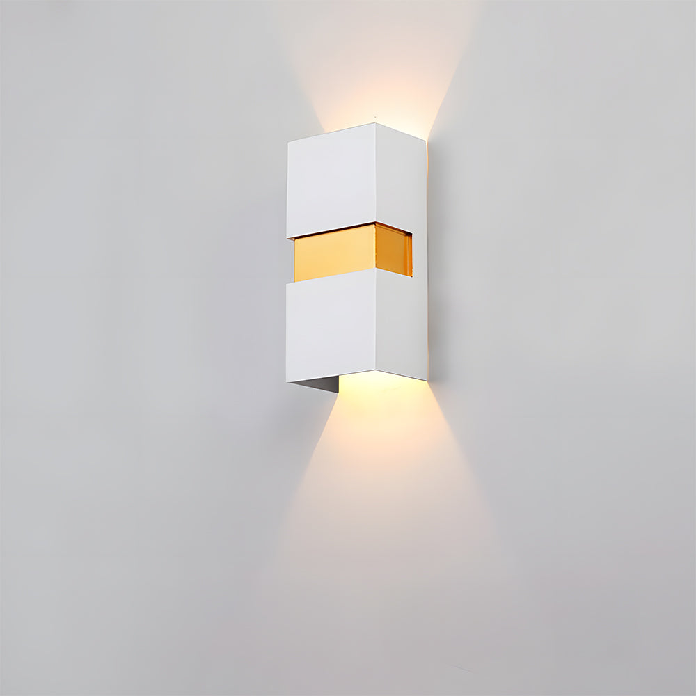 Fenaro Outdoor Wall Light