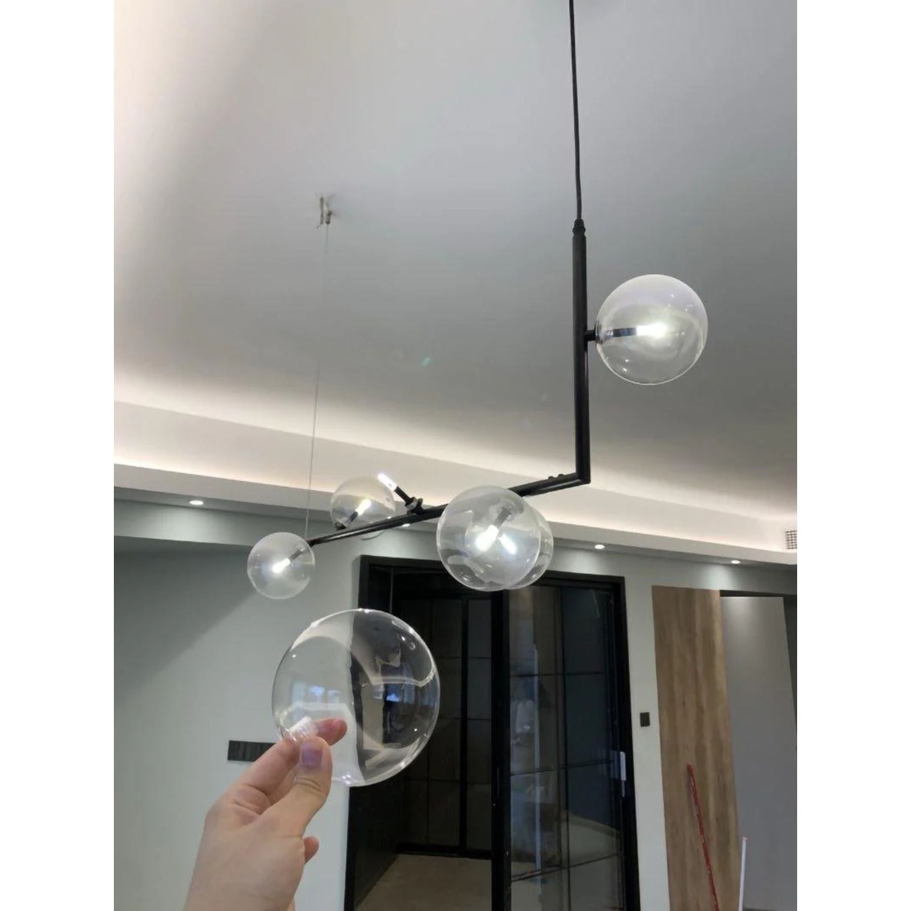 Levianor Pendant Light