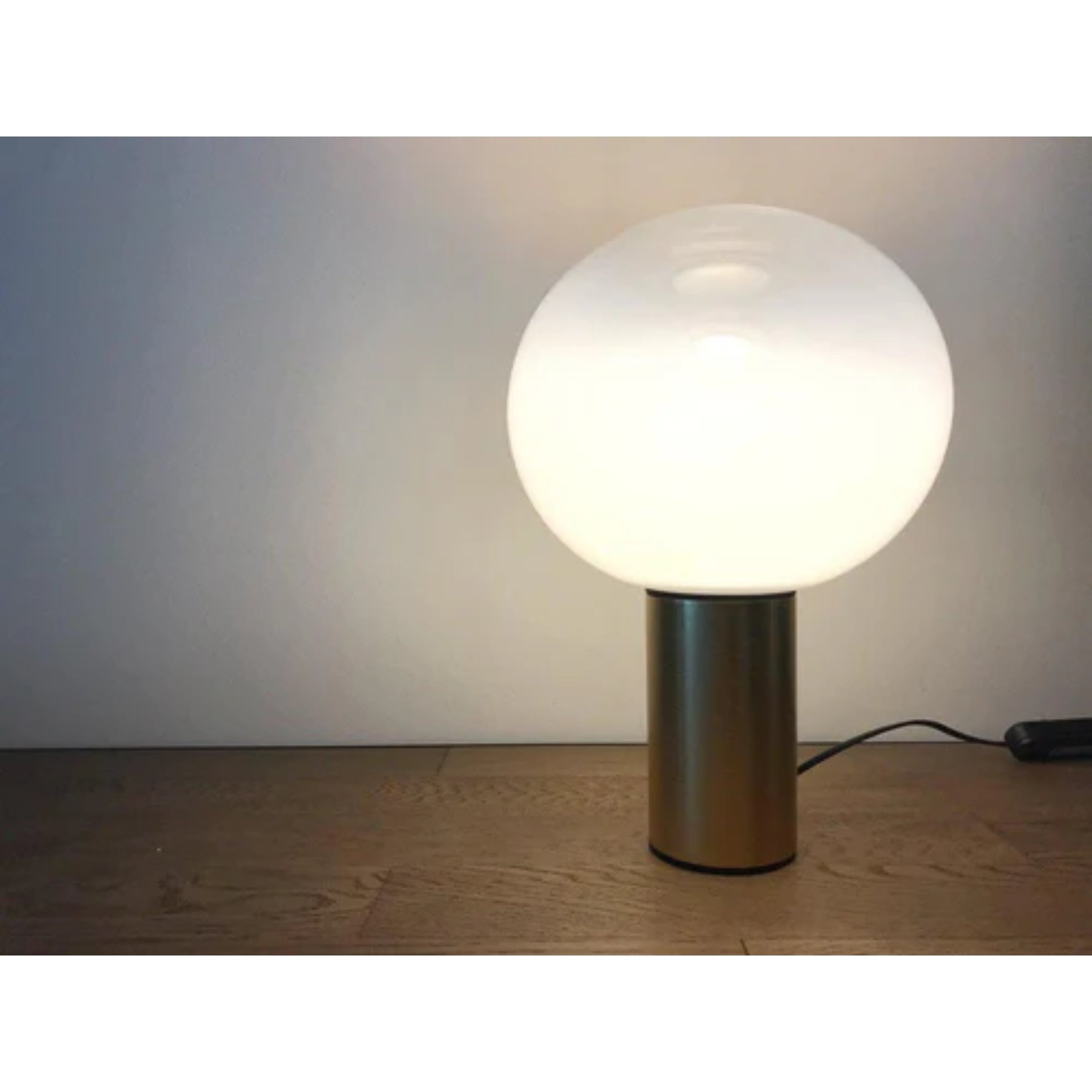Leguno Table Lamp