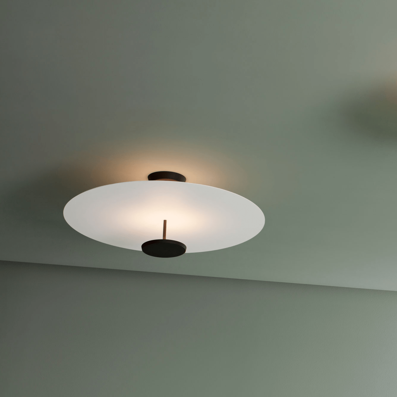 Mio Disc Ceiling Light