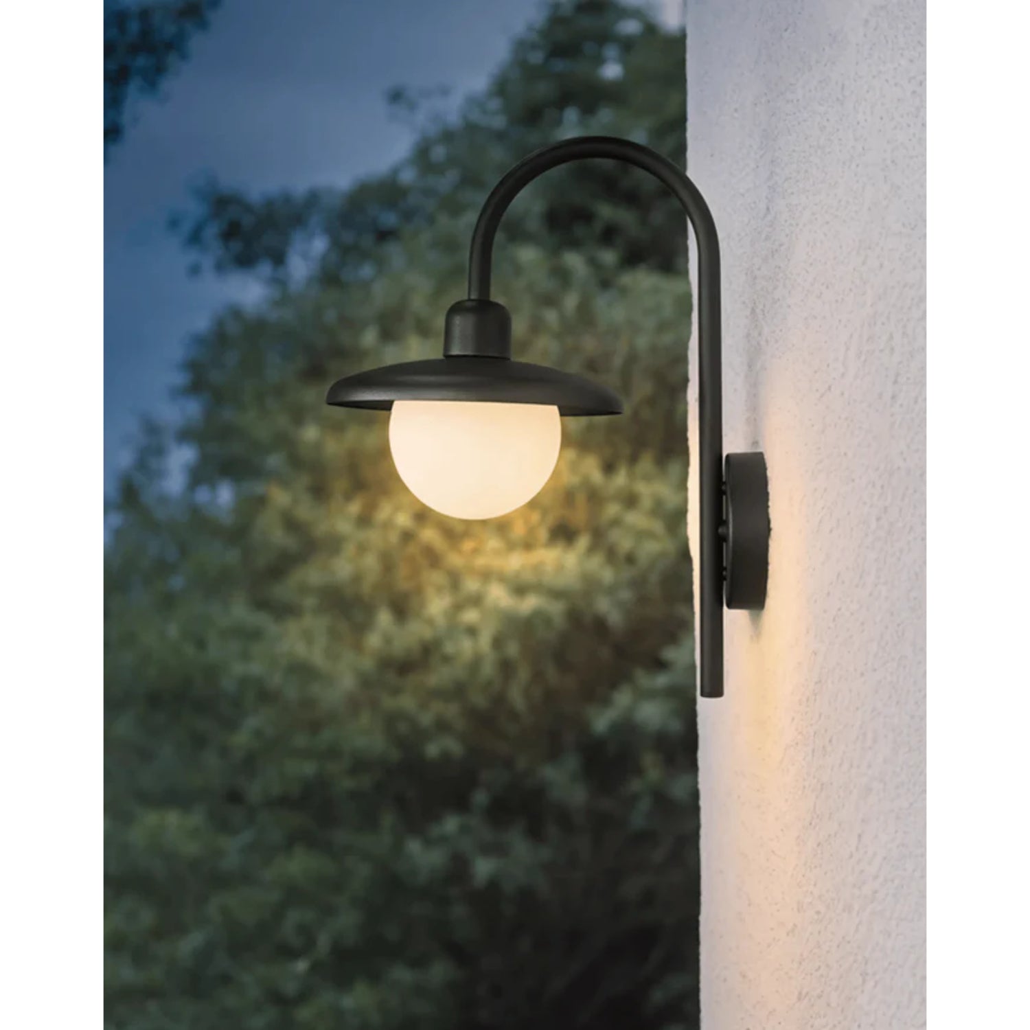 Mocone Outdoor Wall Light