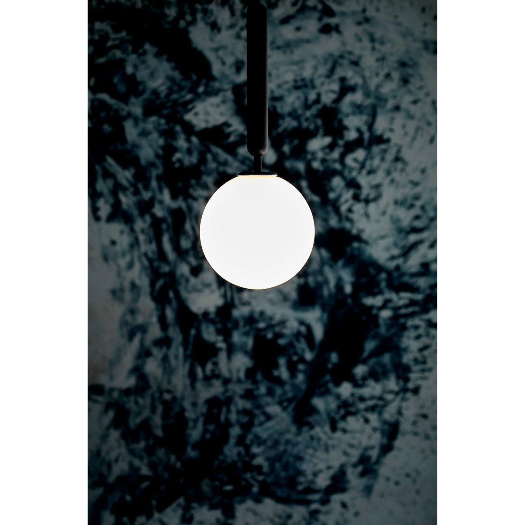 Sircae Orb Pendant Light