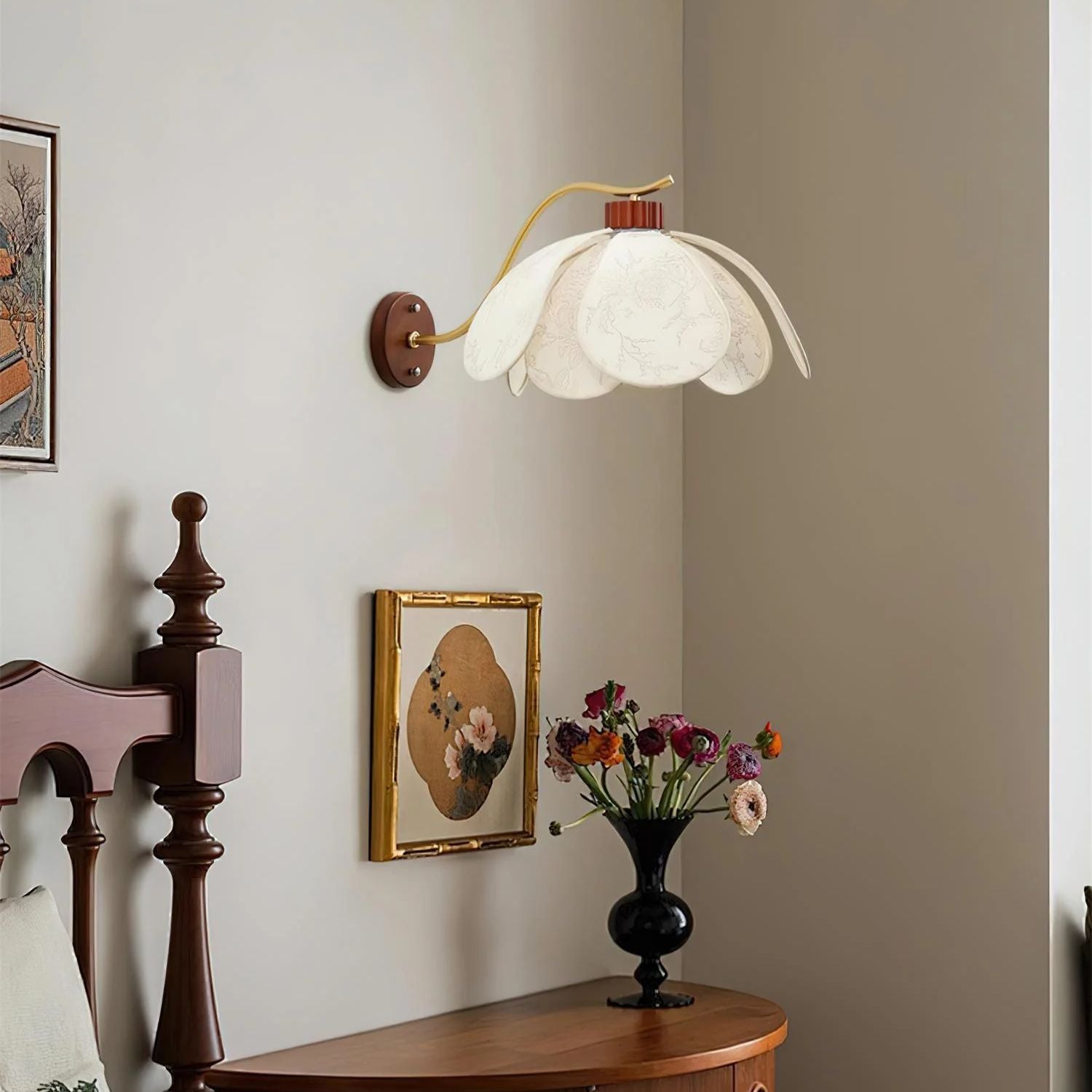 Dolenna Flower Wall Light
