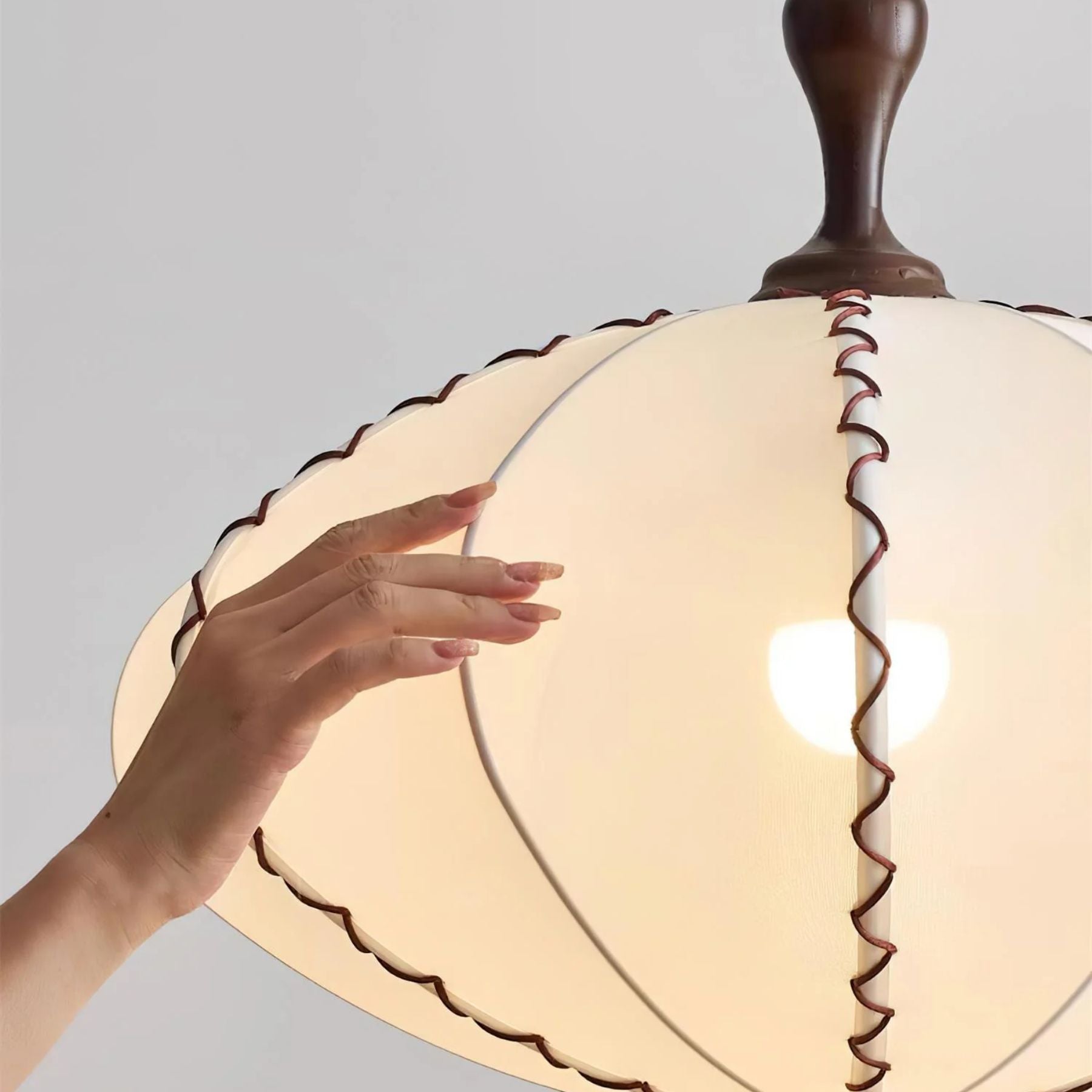 Lemucian Pendant Light