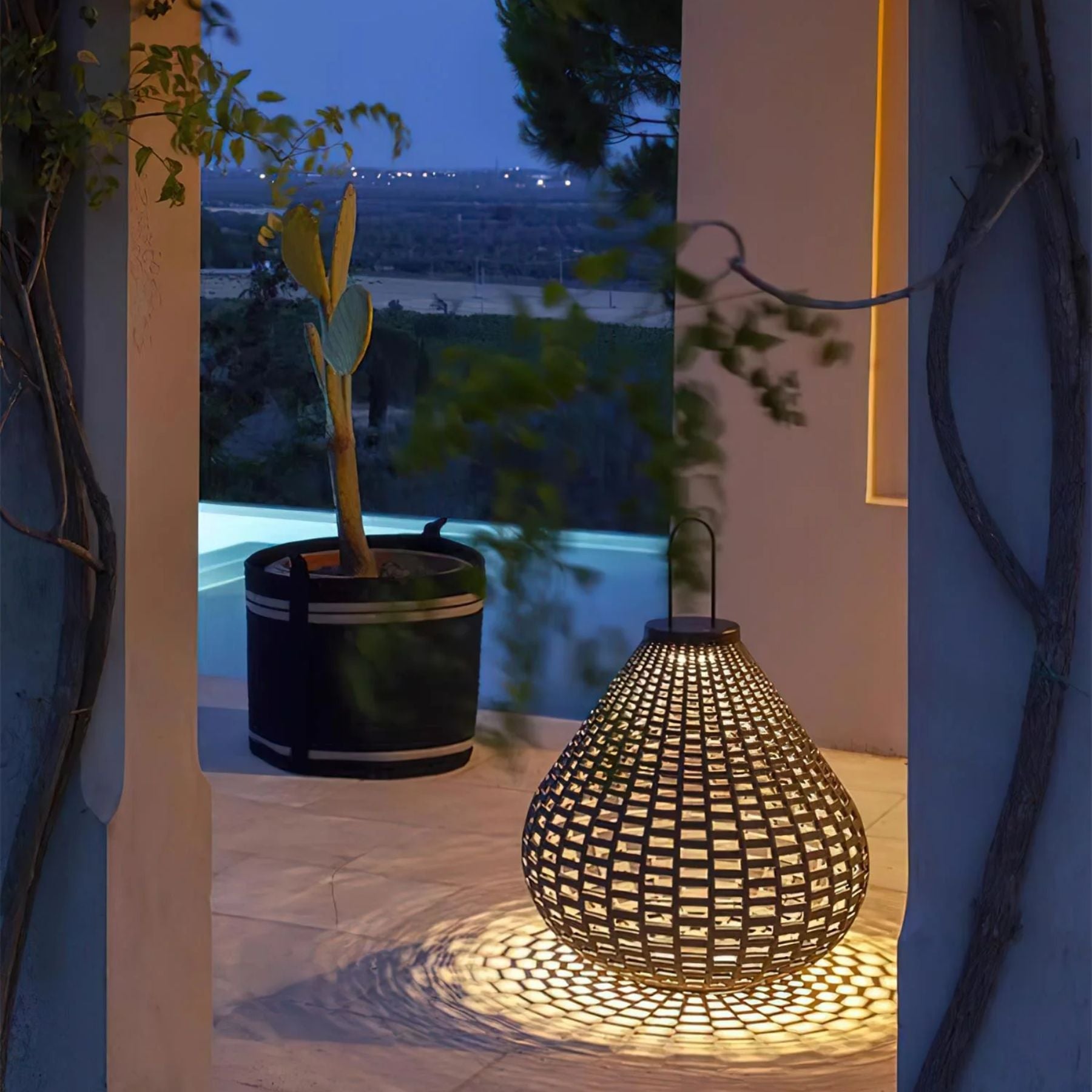 Letoza Outdoor Lantern Light