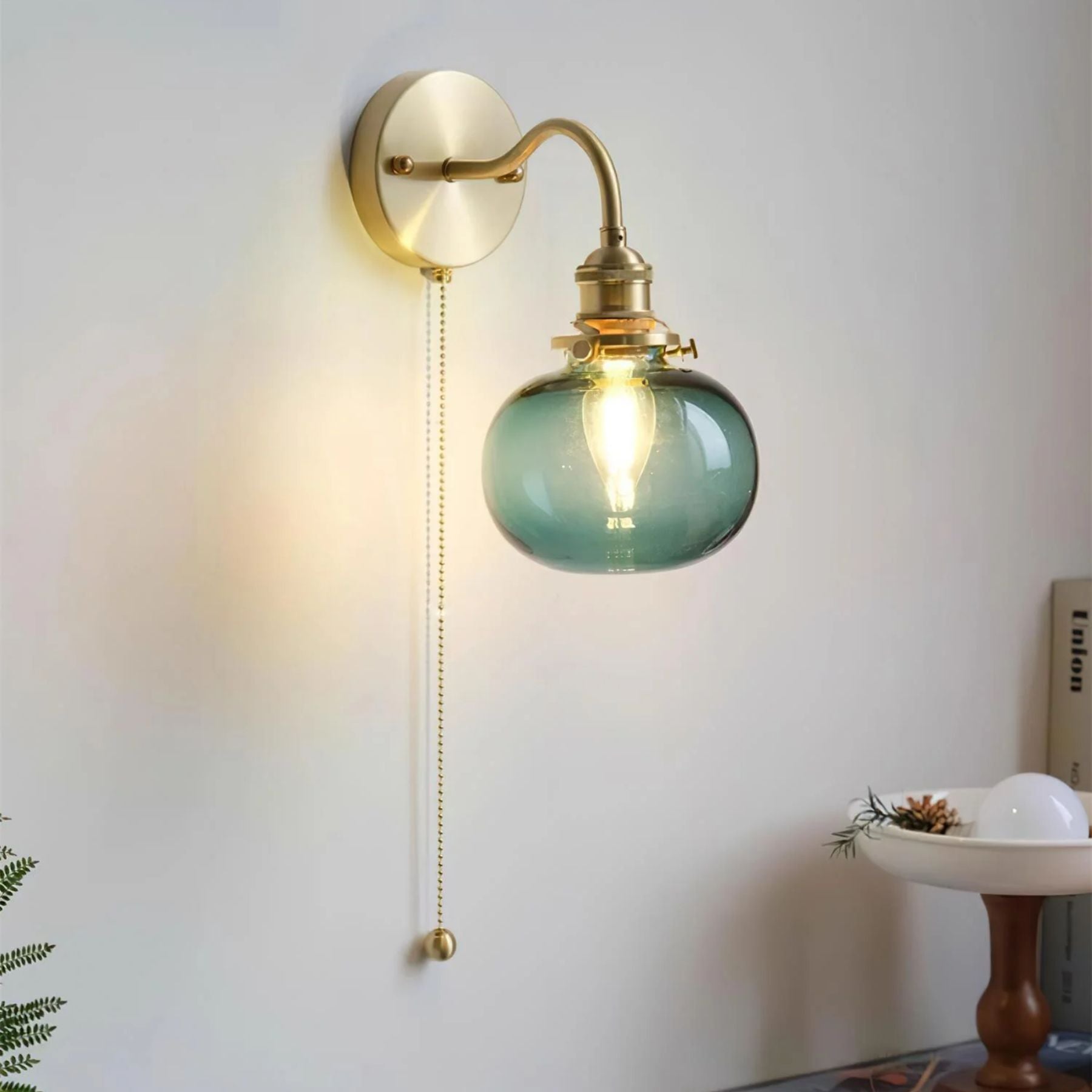Loeaza Wall Light