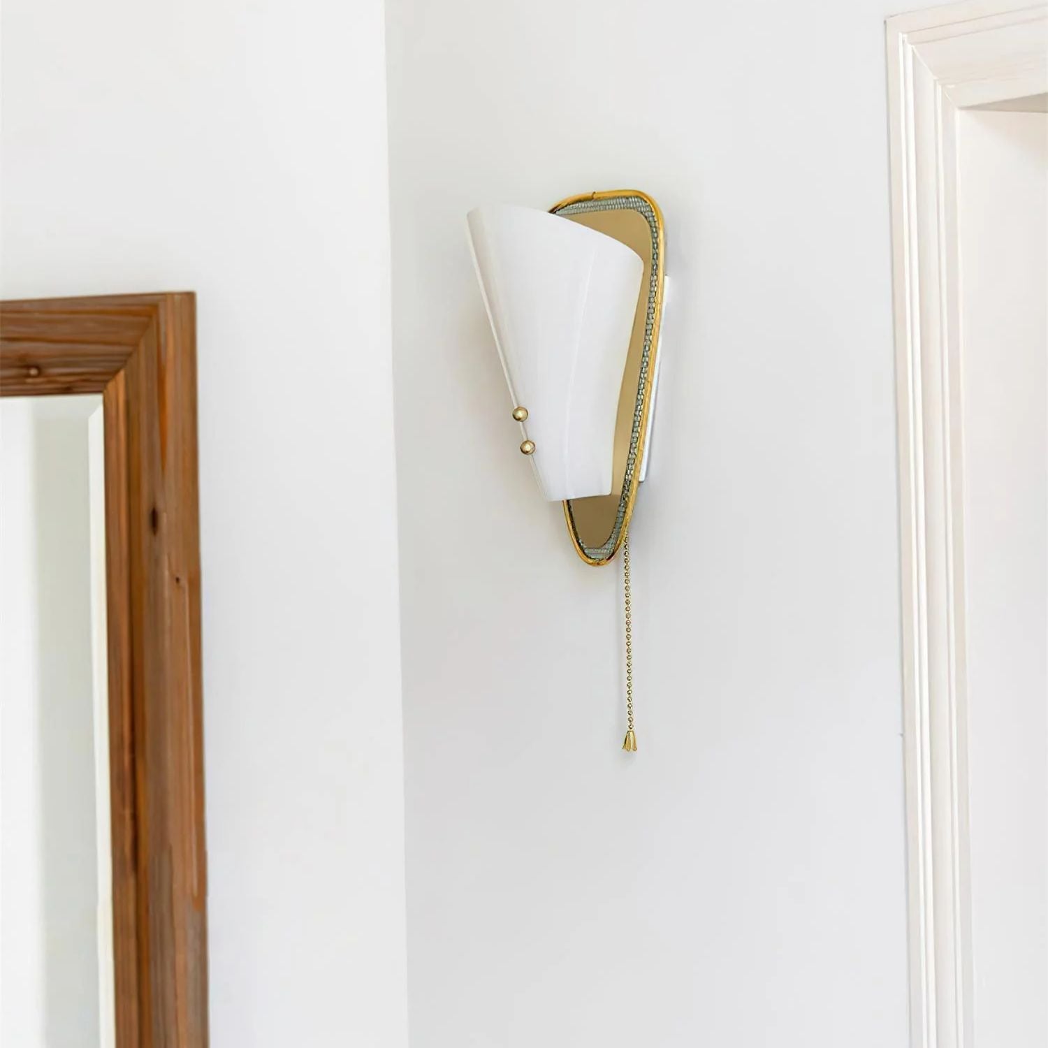 Melzyo Wall Light