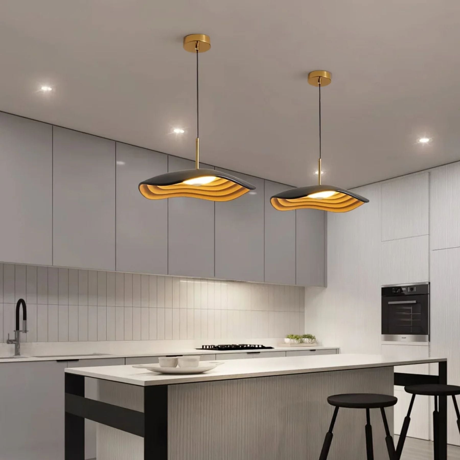 Londuro Arc Pendant Light