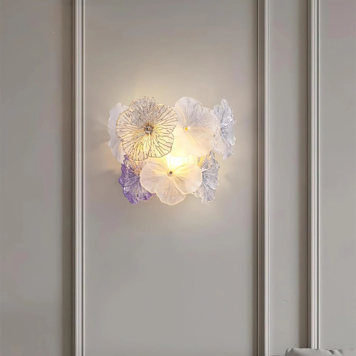 Leyza Flower Wall Light