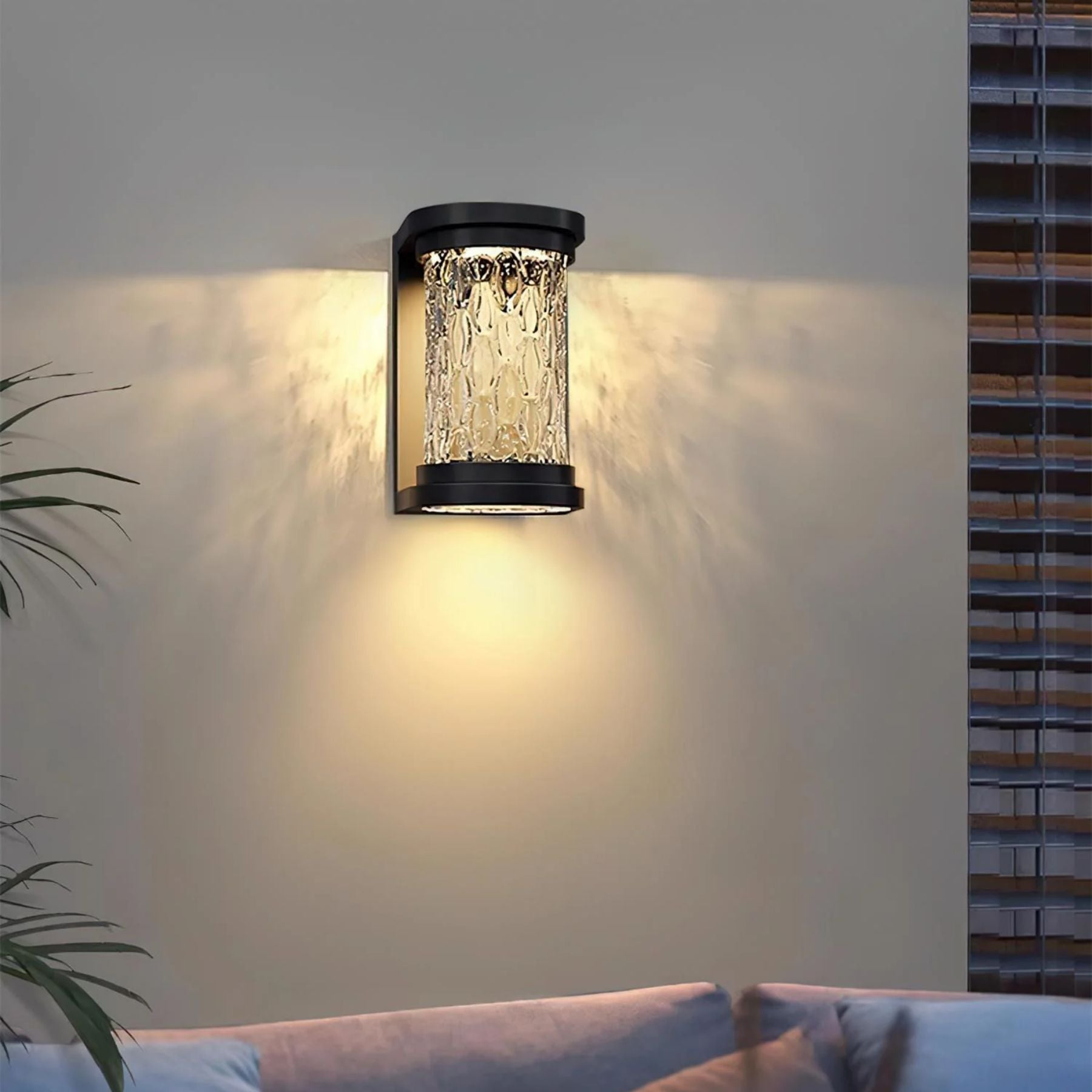 Ariscan Outdoor Wall Light