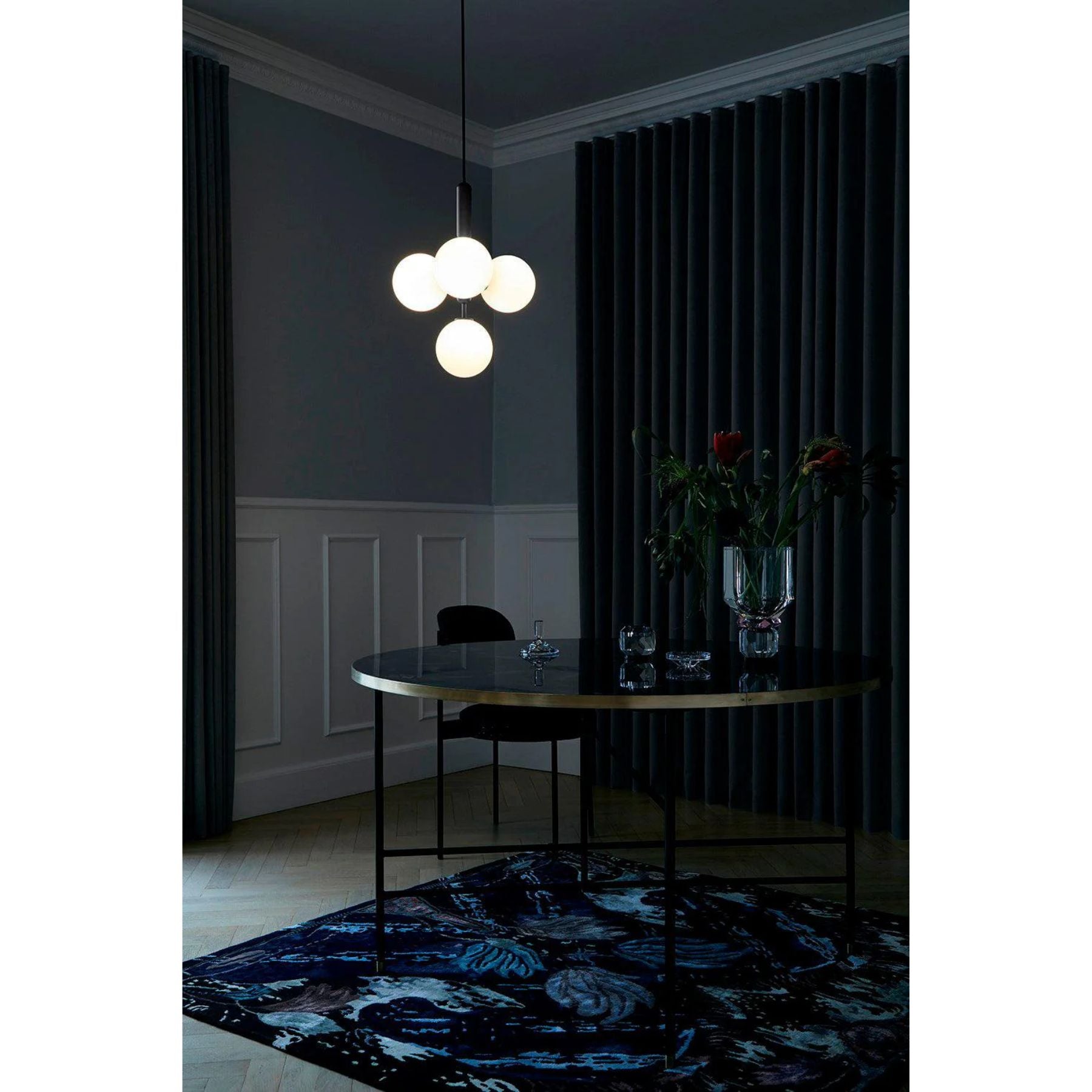 Sircae Orb Pendant Light
