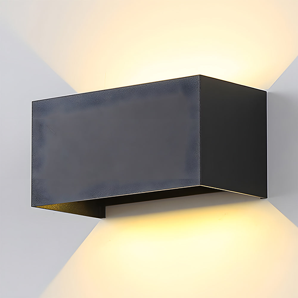Lantivo Outdoor Wall Light