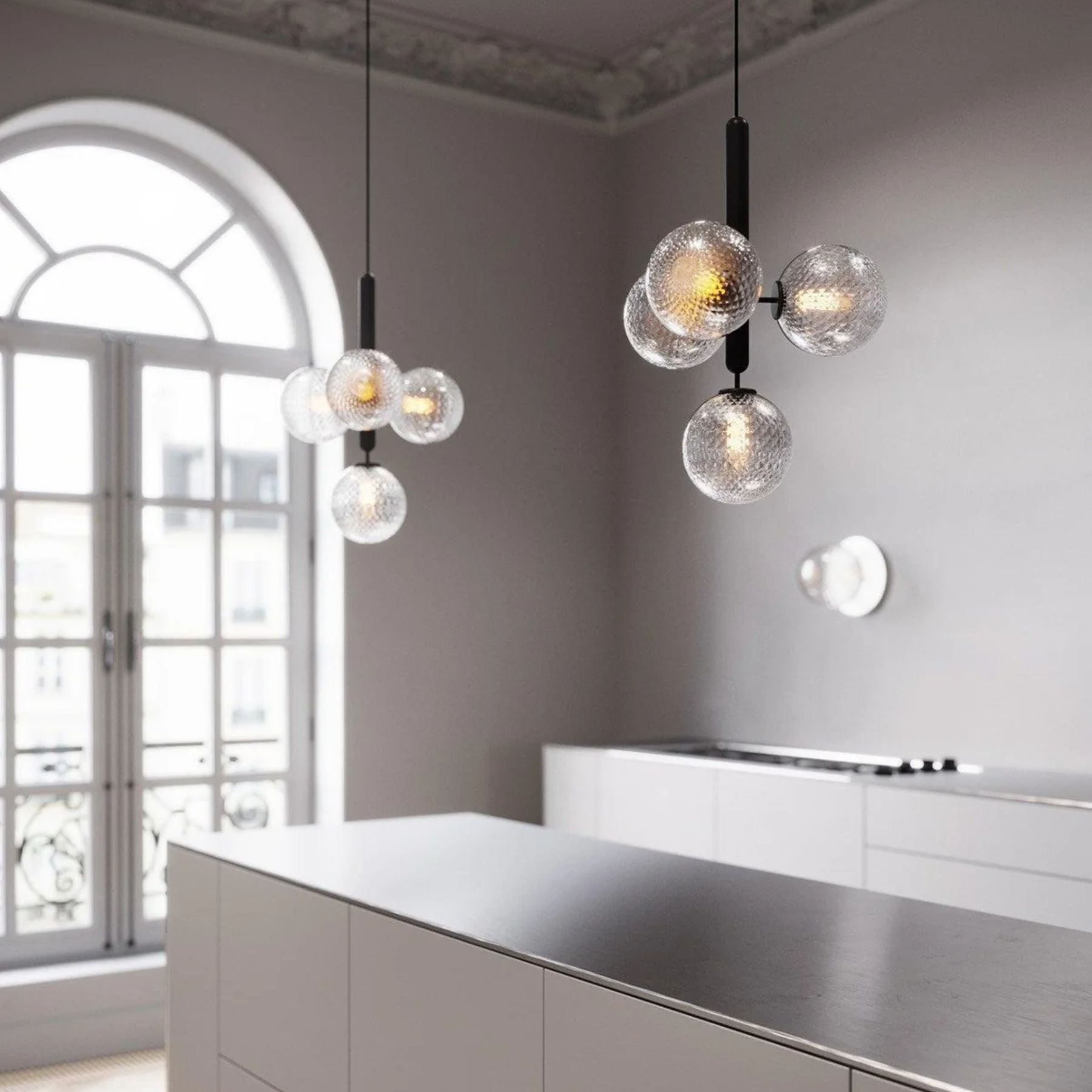 Sircae Orb Pendant Light