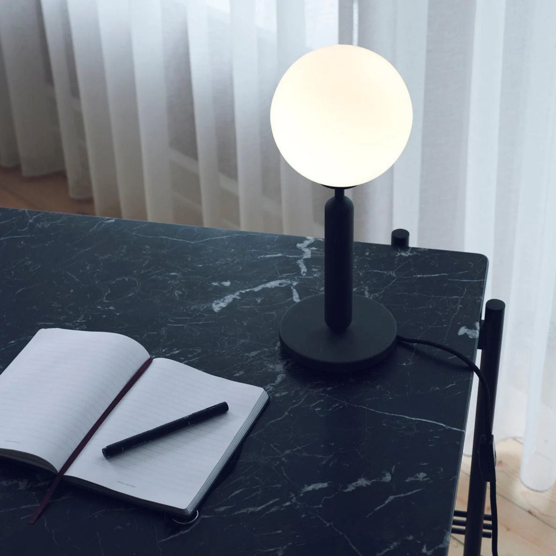 Sircae Table Lamp