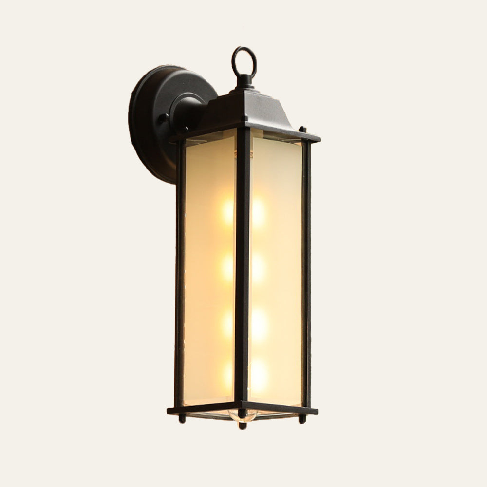 Lantazo Outdoor Wall Light
