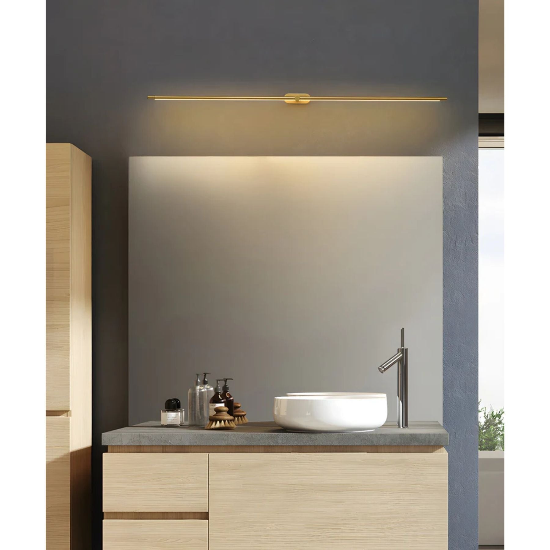 Kasy Linear Wall Light