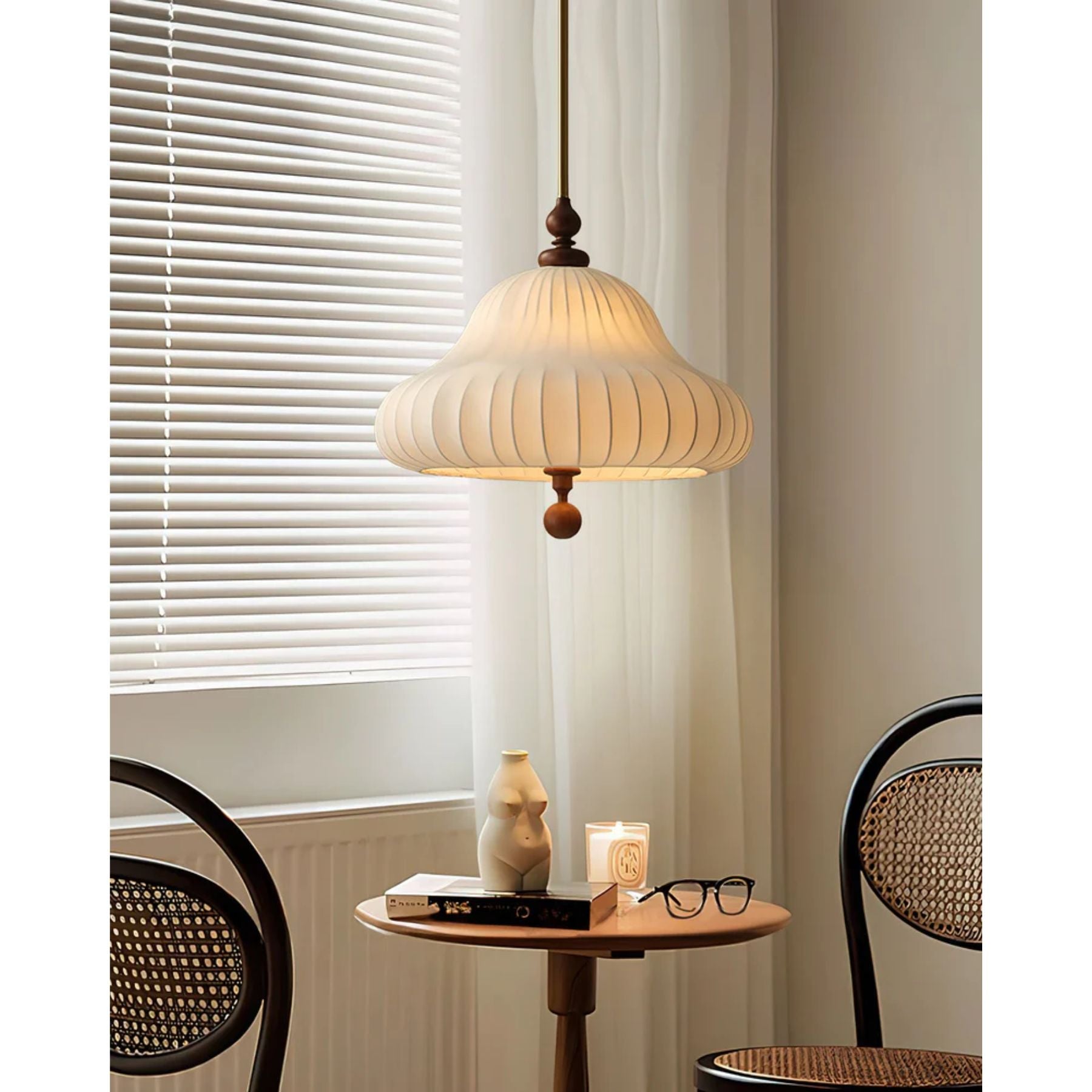Lunaro Pendant Light
