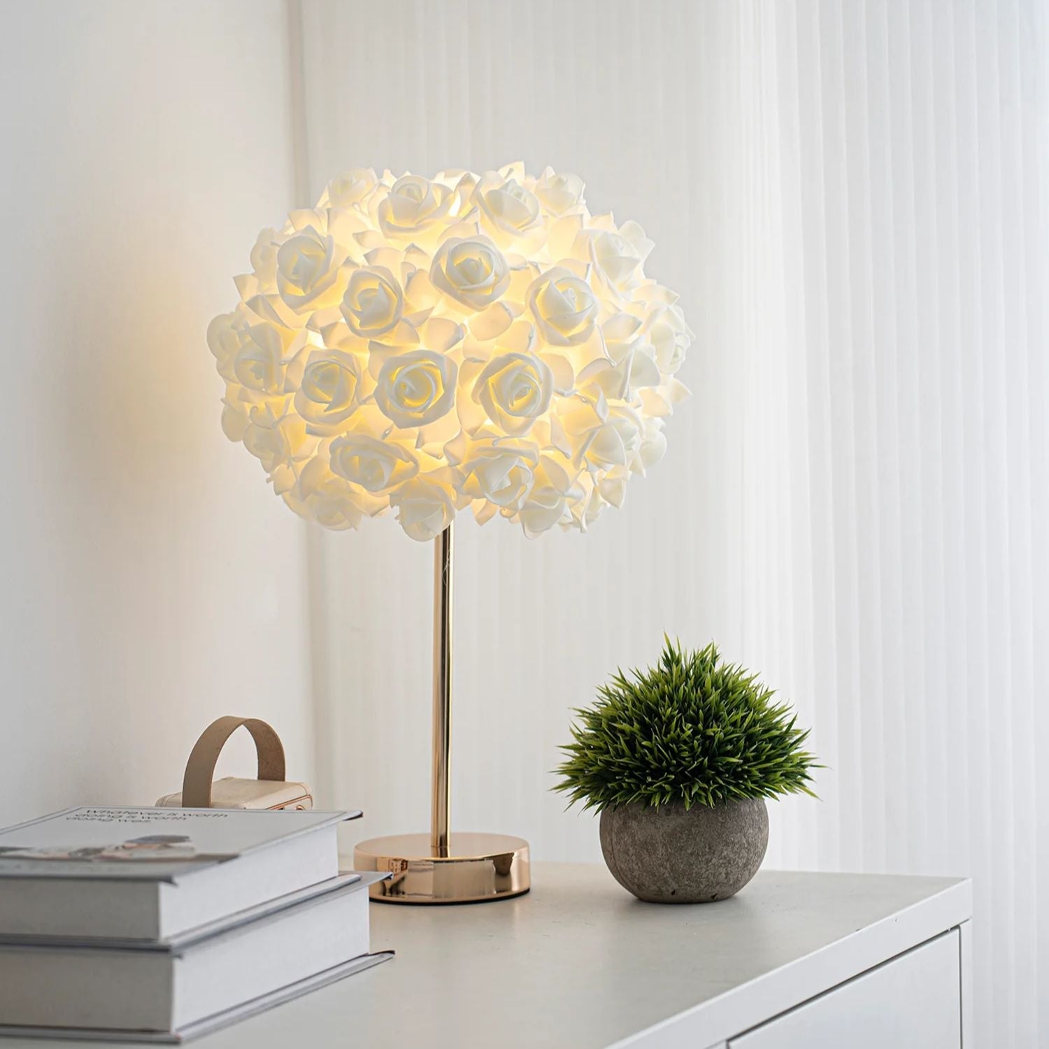 Mosha Table Lamp
