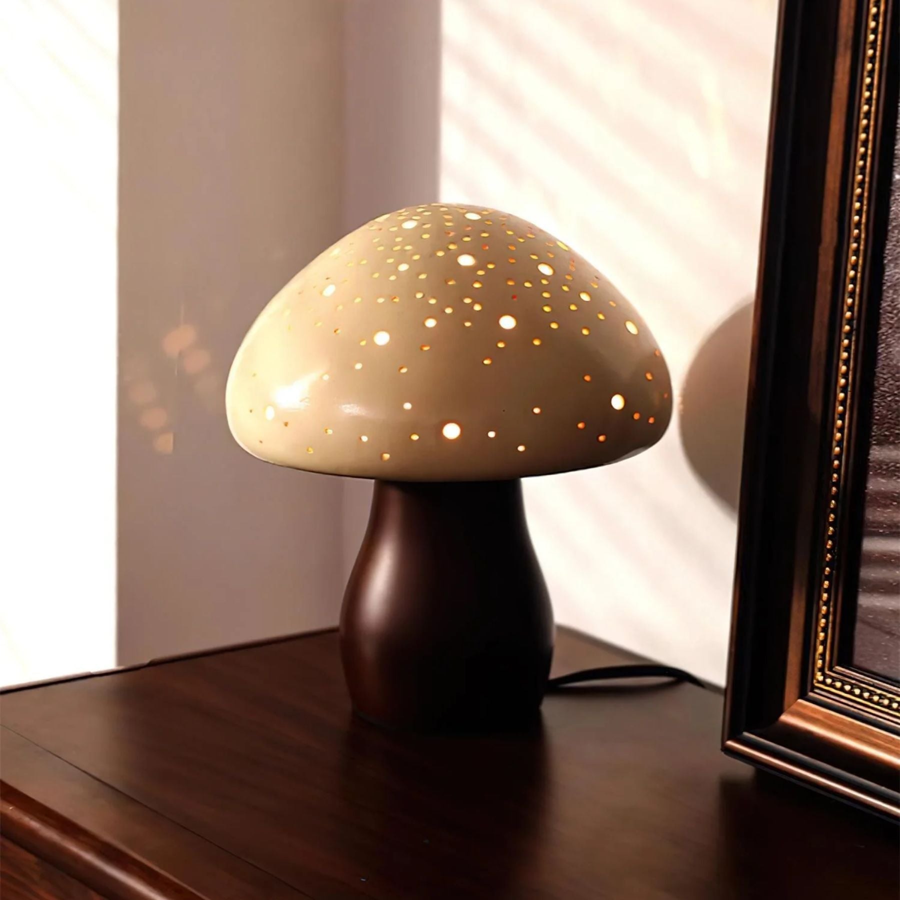 Molenty Table Lamp