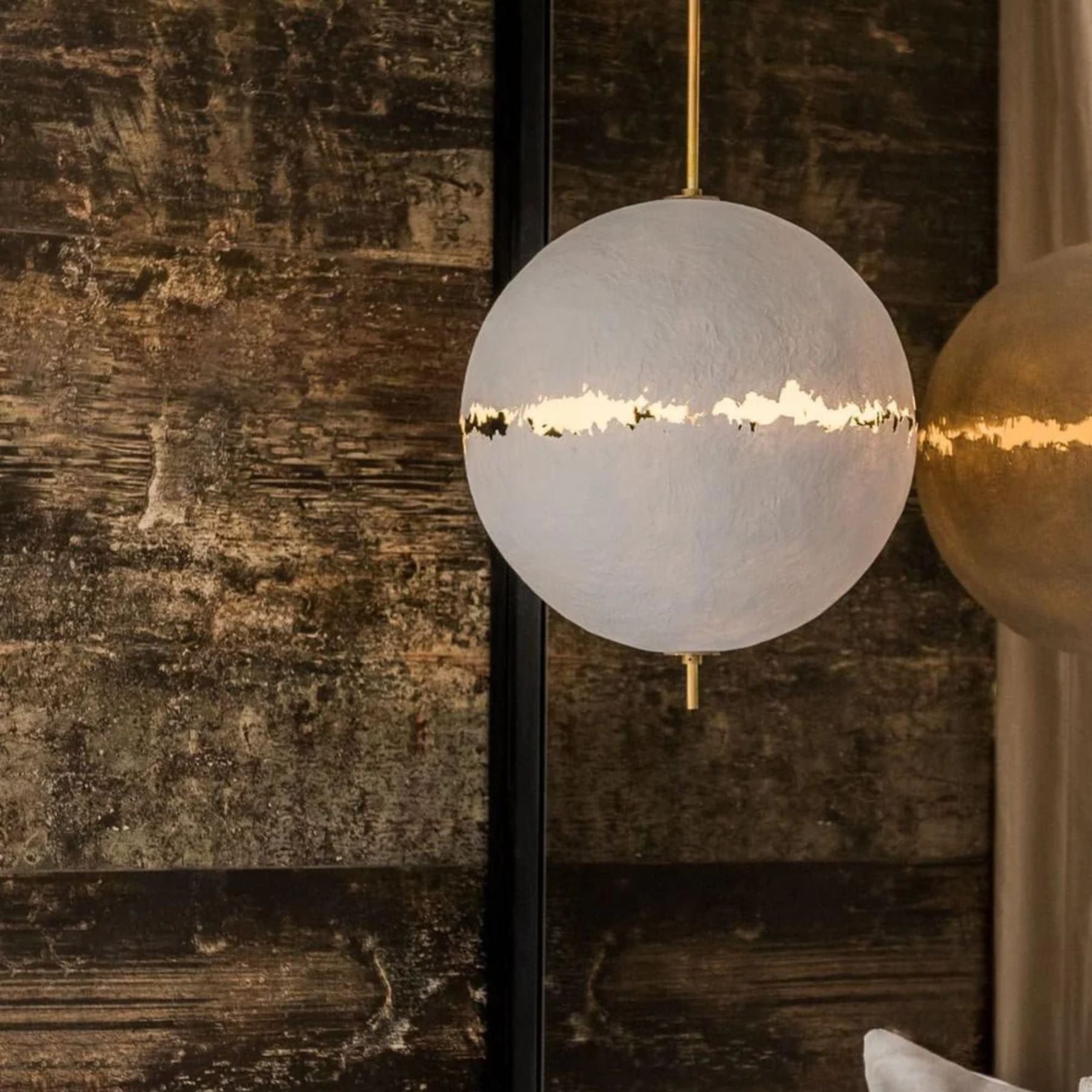 Pereneo Pendant Light