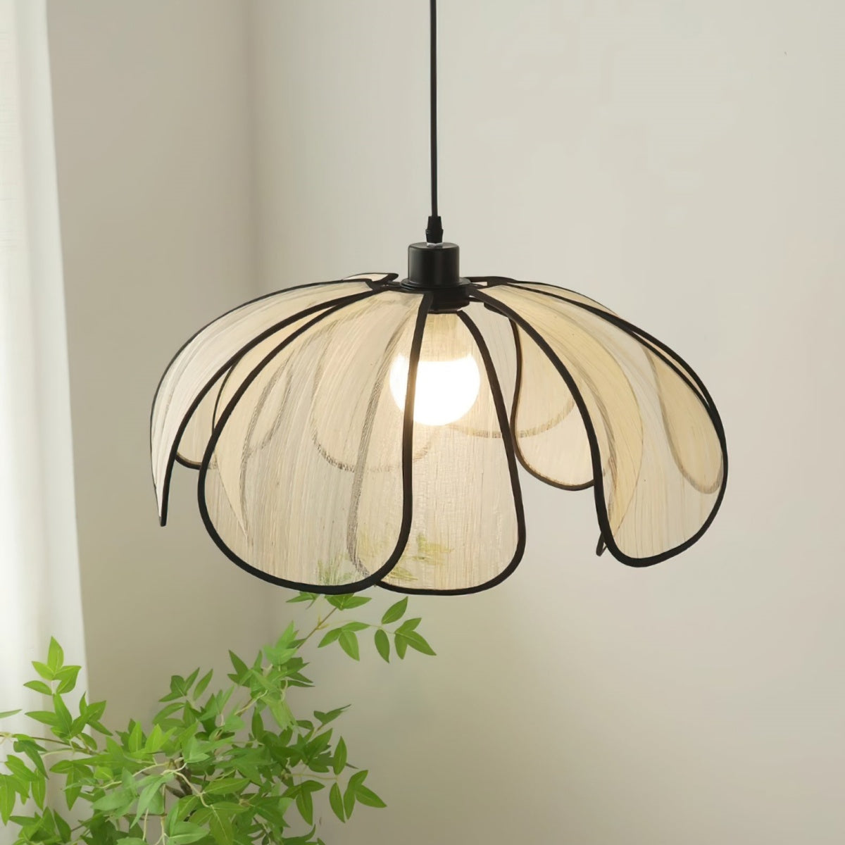 Fambolo Flower Pendant Light