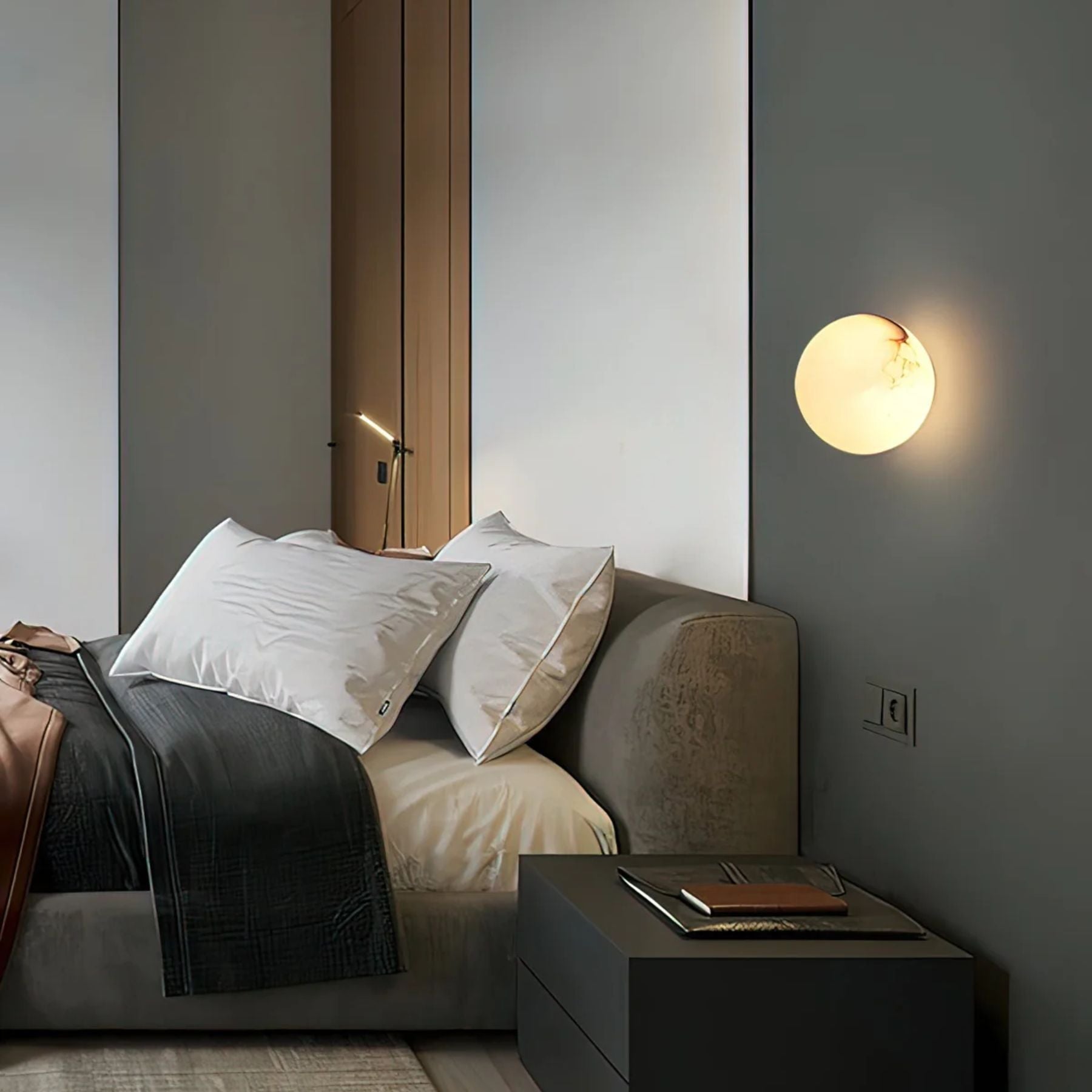 Libaro Orb Wall Light