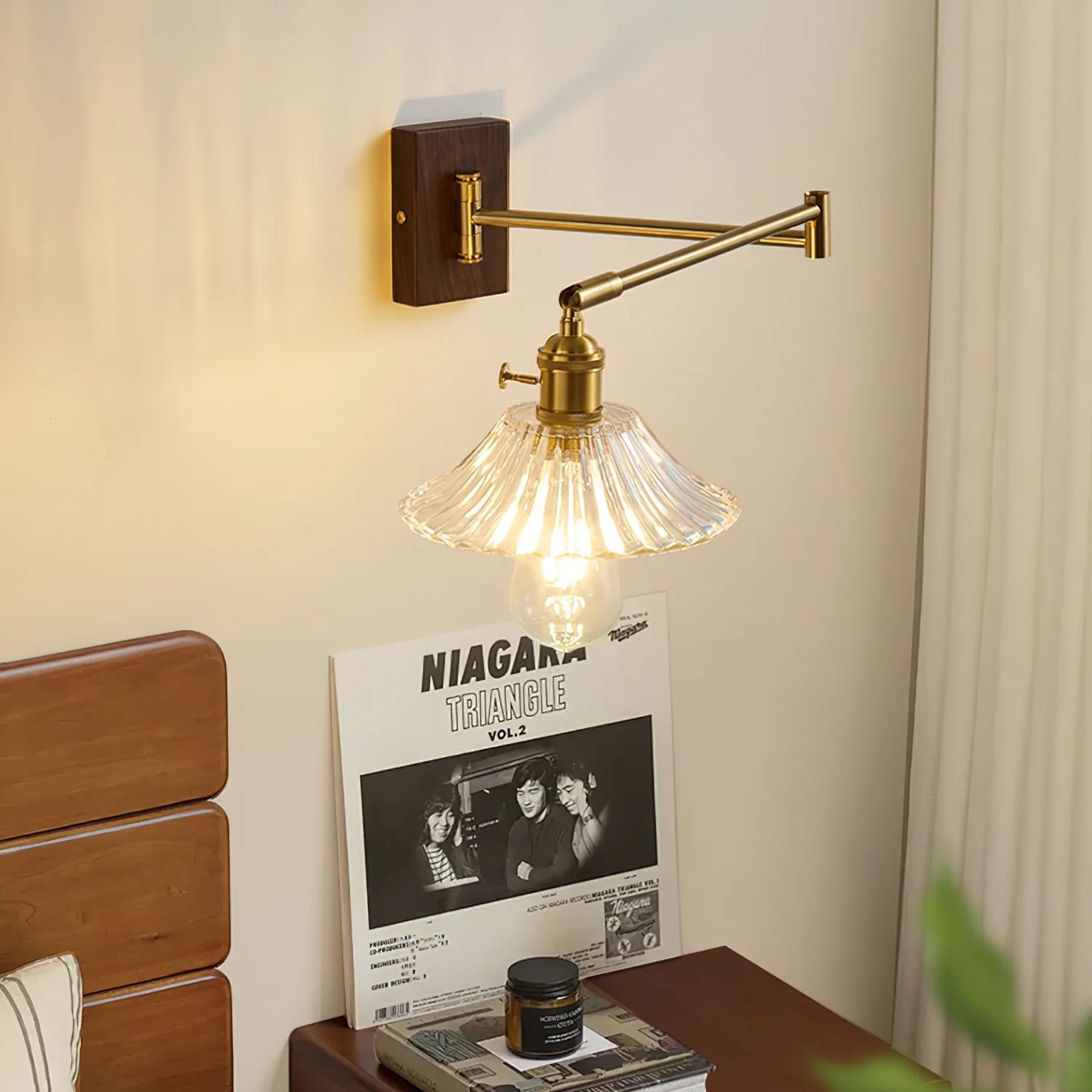 Celeve Wall Light