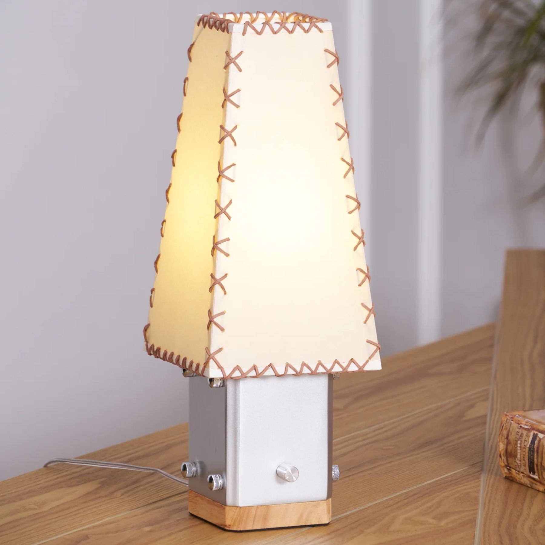 Elestea Table Lamp