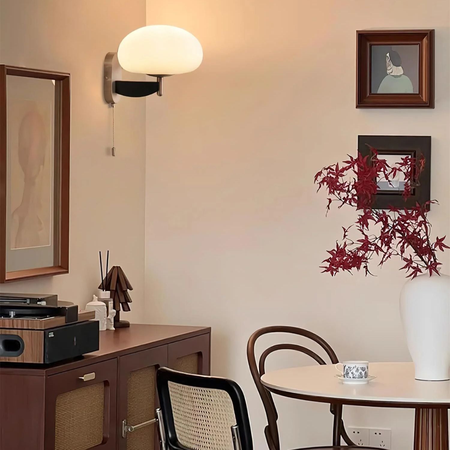 Povemos Wall Light