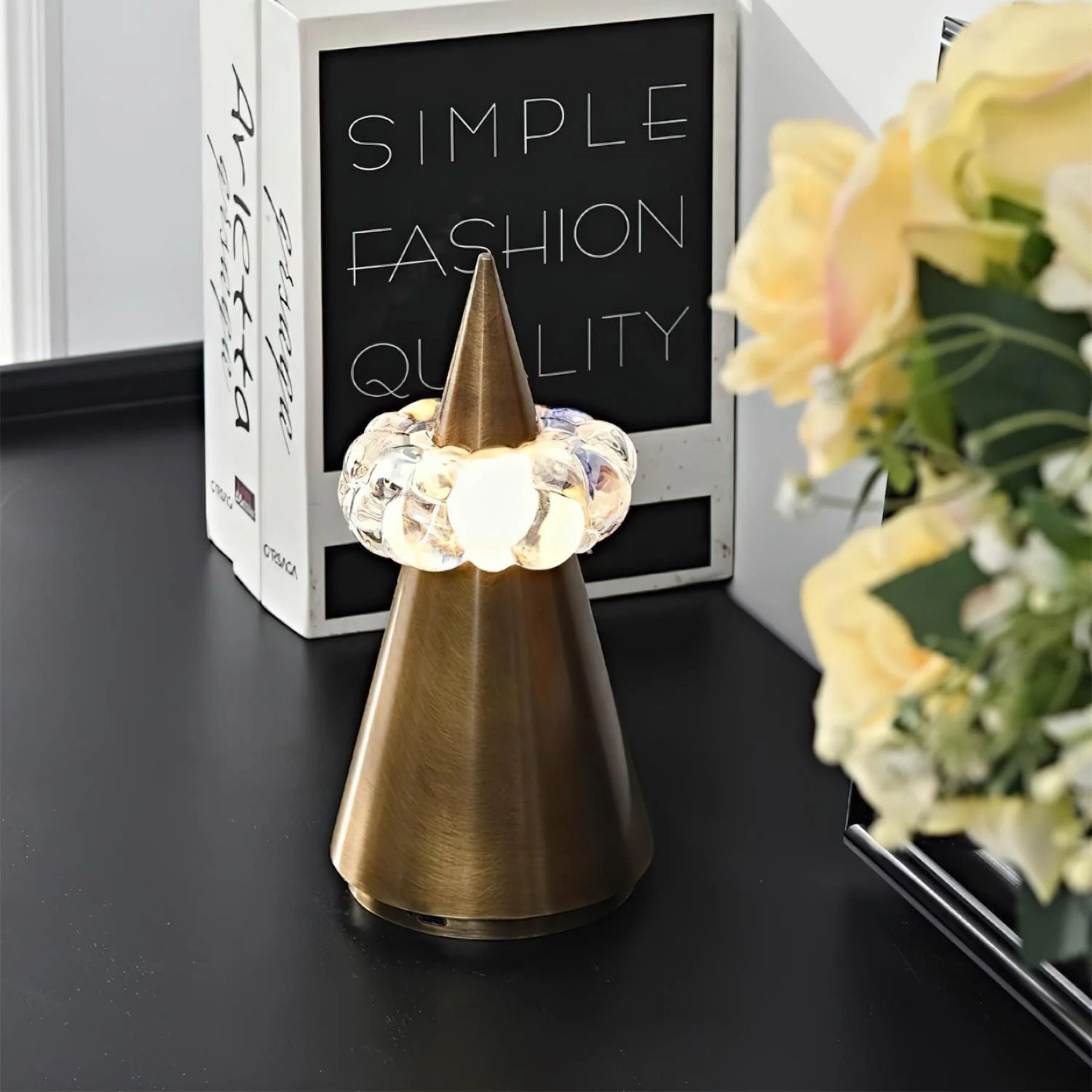 Glismo Table Lamp