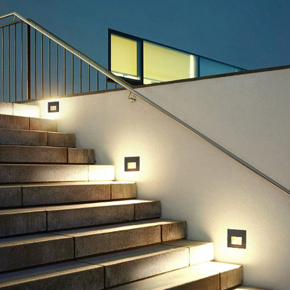 Coveo Outdoor Step Light