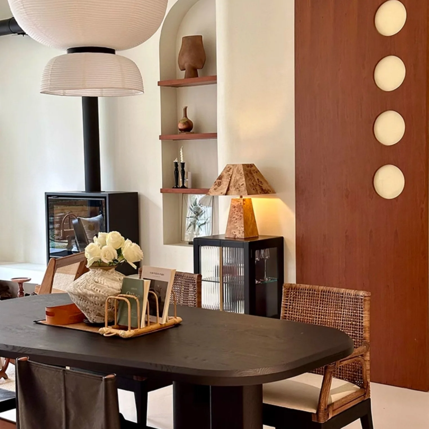 Amesis Table Lamp