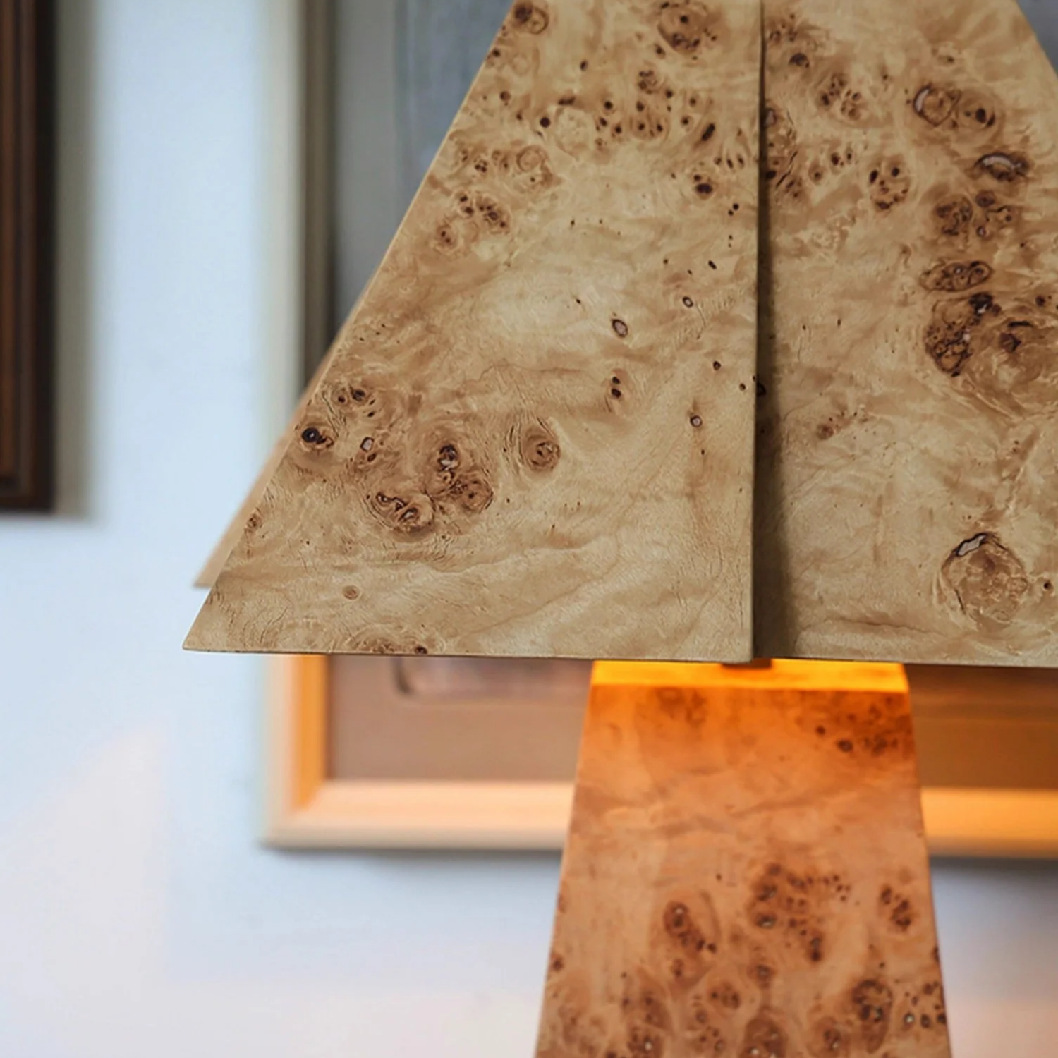 Amesis Table Lamp
